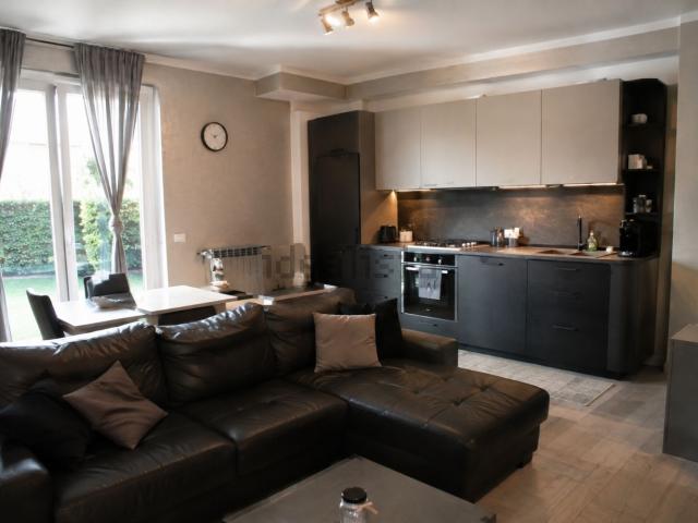 Appartamento in affitto di 86 m² in Via Don Crippa Raffaele