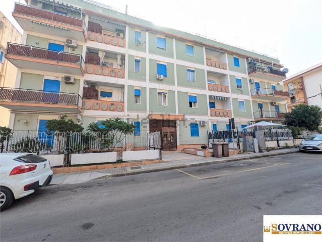 Appartamento in affitto di 86 m² in Via John Fitzgerald Kennedy, 144