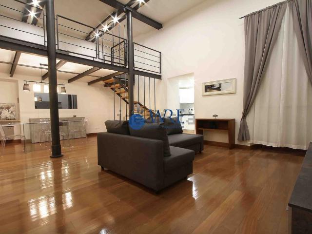 Appartamento in affitto di 86 m² in Via Natale del Grande