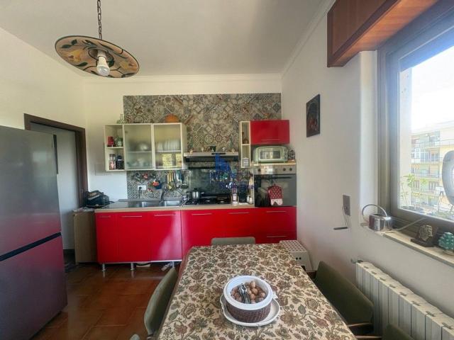 Appartamento in affitto di 86 m² in Via Pietra dell&apos Ova