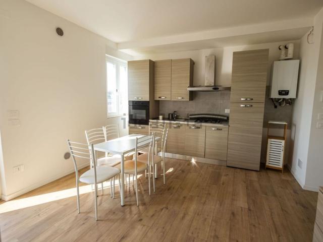 Appartamento in affitto di 88 m² in Via Vincenzo Bellini, 60