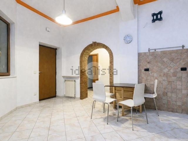 Appartamento in affitto di 88 m² in Via dei Piceni