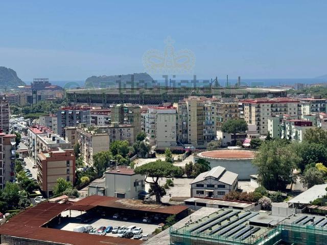 Appartamento in affitto di 89 m² in Via Terracina, 356