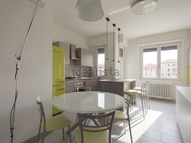 Appartamento in affitto di 89 m² in Via Attilio Momigliano, 3