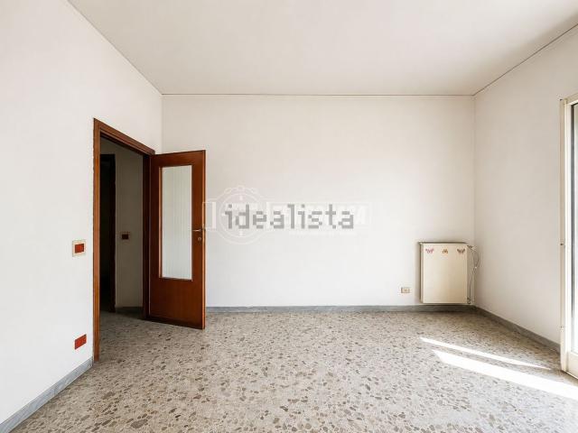 Appartamento in affitto di 97 m² in Via Pio XII, 24