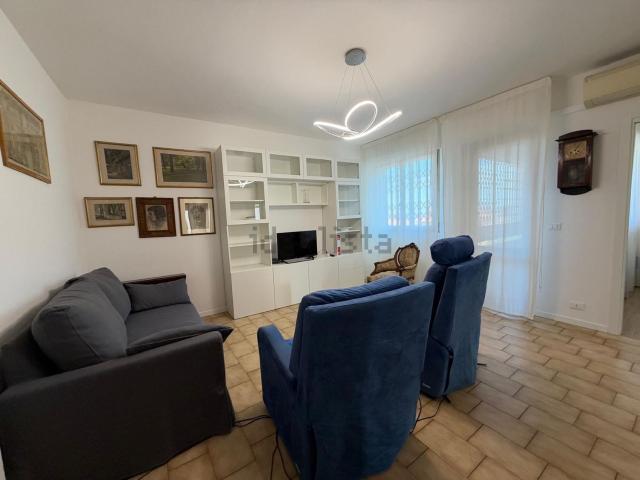 Appartamento in affitto di 89 m² in Viale Fantini, 1