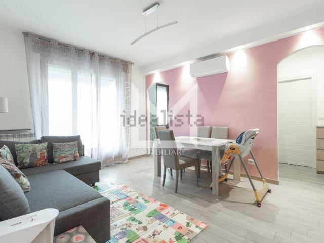 Appartamento in affitto di 93 m² in Via Alcuino, 7