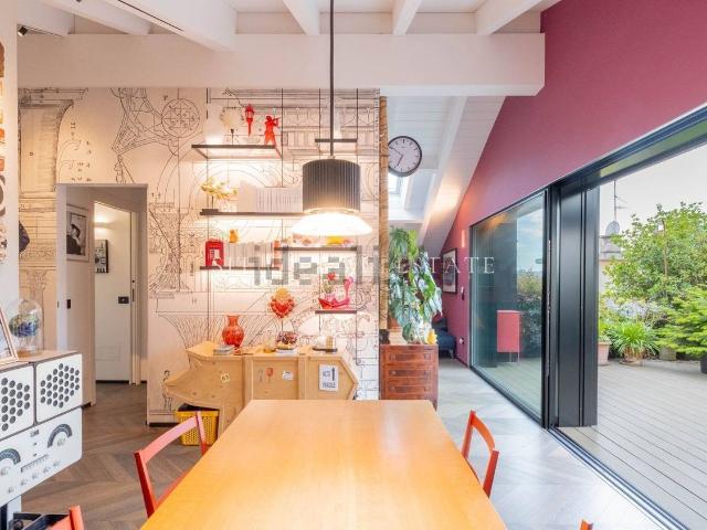 Appartamento in affitto di 93 m² in Via Edolo, 26