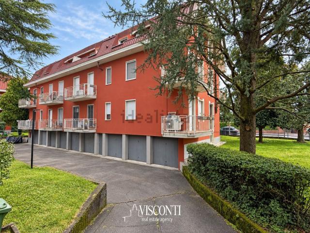 Appartamento in affitto di 93 m² in Via Giosuè Carducci, 1