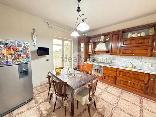 Appartamento in affitto di 93 m² in Via Giuseppe Verdi, 96