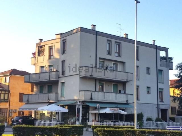 Appartamento in affitto di 93 m² in Via Martiri di Belfiore