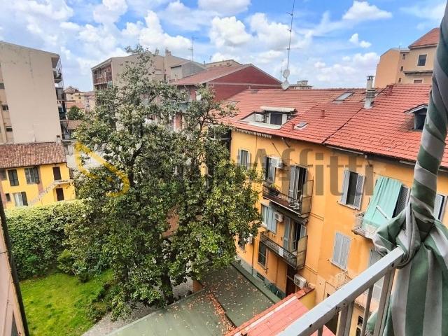 Appartamento in affitto di 90 m² in Corso Alessandro Manzoni, 72