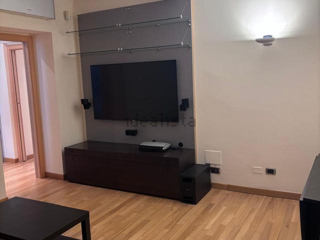 Appartamento in affitto di 90 m² in Corso Carlo Alberto, 60