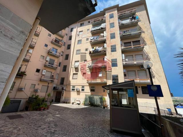 Appartamento in affitto di 90 m² in Corso Dante Alighieri