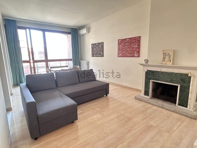 Appartamento in affitto di 90 m² in Galleria Polidoro, 7