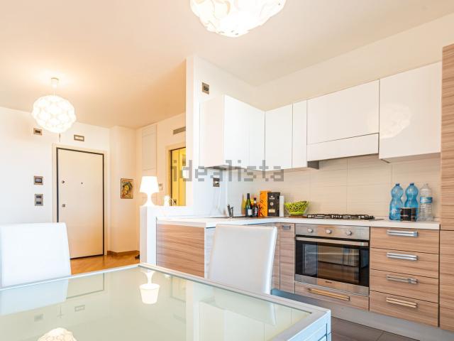 Appartamento in affitto di 90 m² in Largo Filomena Delli Castelli, 10