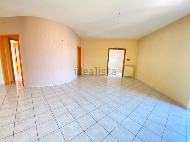 Appartamento in affitto di 90 m² in Strada Vicinale Marchesella, 426