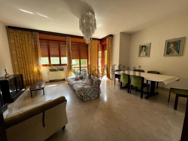 Appartamento in affitto di 90 m² in Strada Formigina