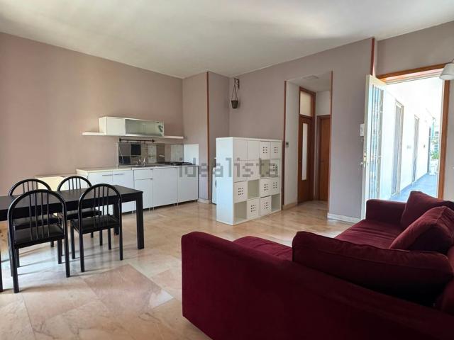 Appartamento in affitto di 90 m² in Traversa Massimo Stanzione, 11