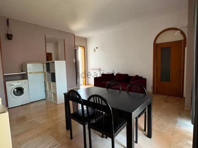 Appartamento in affitto di 90 m² in Traversa Massimo Stanzione, 11