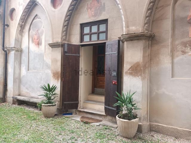 Appartamento in affitto di 90 m² in Vicolo Castello