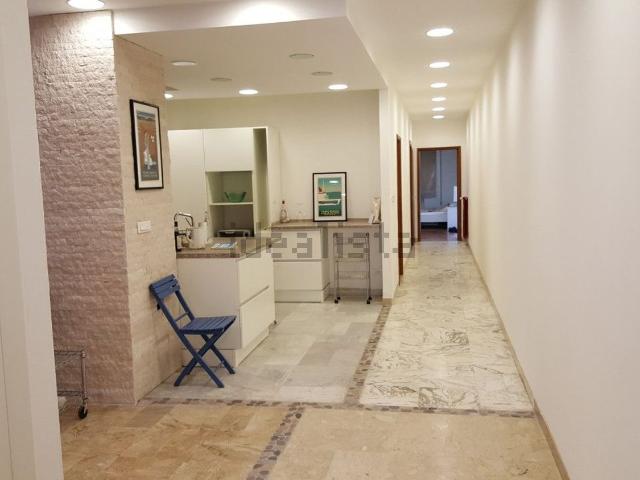 Appartamento in affitto di 90 m² in Via Teatro Vecchio