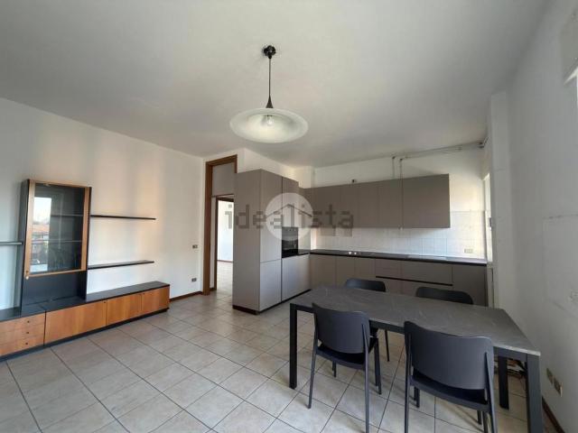 Appartamento in affitto di 90 m² in Via Tommaso Edison, 146