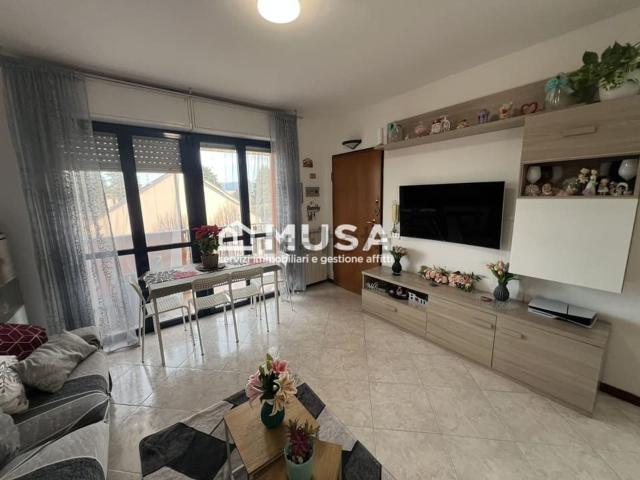 Appartamento in affitto di 90 m² in Via TOBAGI, 3