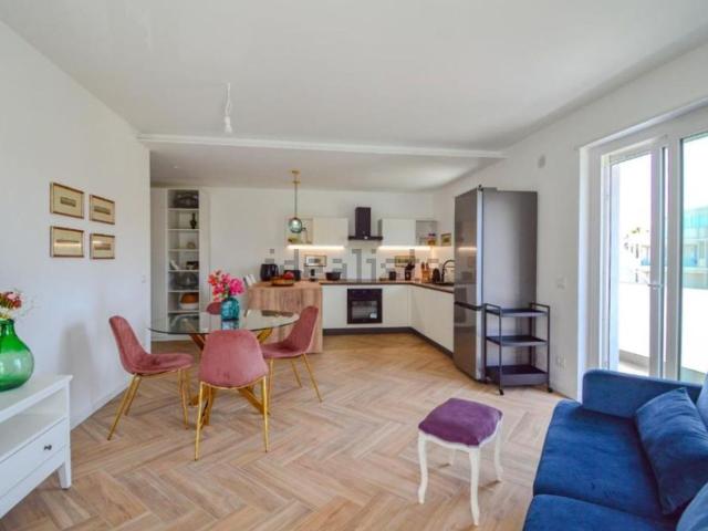 Appartamento in affitto di 90 m² in Via Trazzera Marina, 367