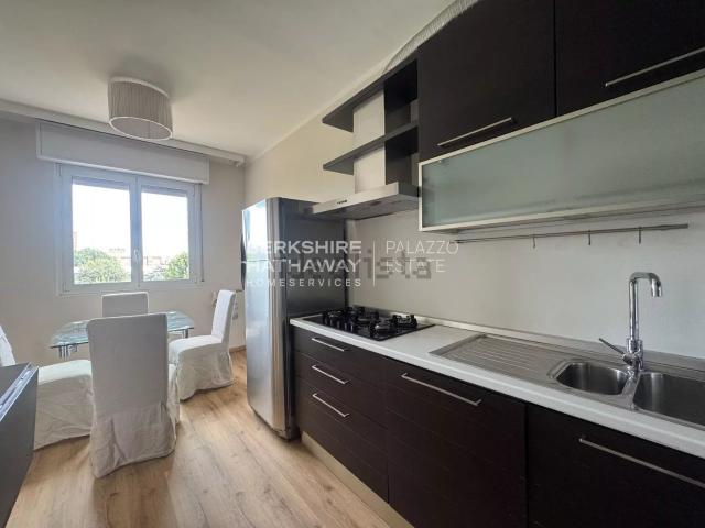 Appartamento in affitto di 90 m² in Via Ugo Betti