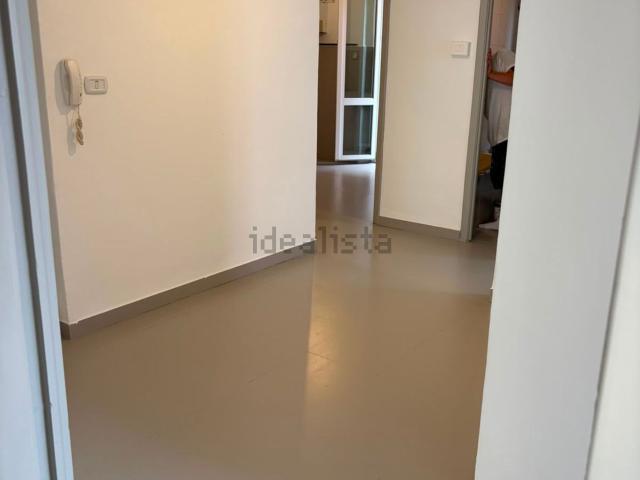 Appartamento in affitto di 90 m² in Via Ugo Foscolo, 14