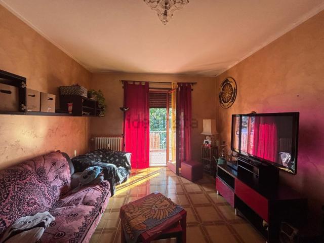Appartamento in affitto di 90 m² in Via Valgioie