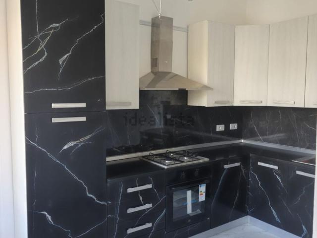 Appartamento in affitto di 90 m² in Via Vittorio Veneto, 56025