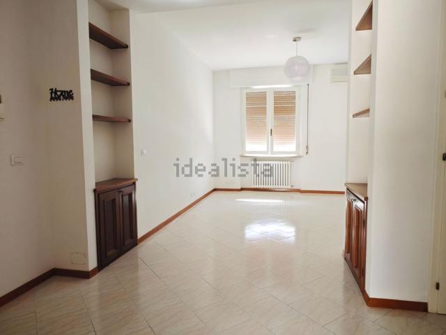 Appartamento in affitto di 90 m² in Via Vittorio Veneto