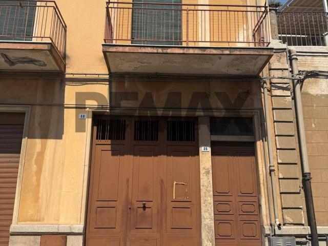 Appartamento in affitto di 90 m² in Via XVI Traversa, 46