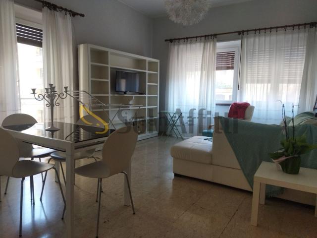 Appartamento in affitto di 90 m² in Via Alberto Mario, 32