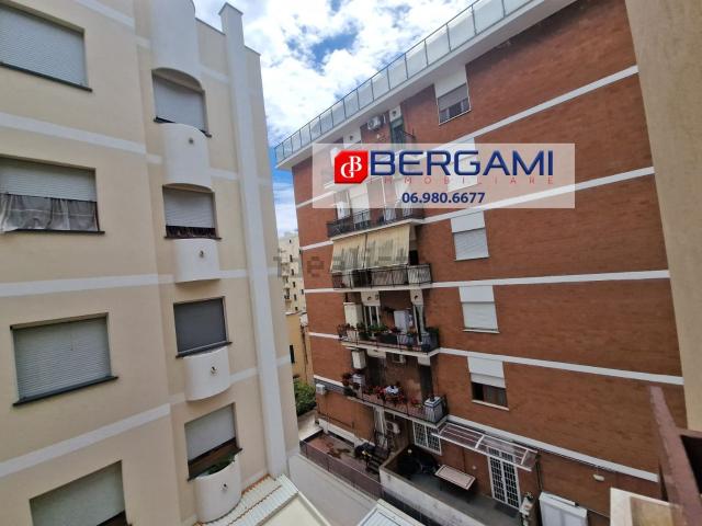 Appartamento in affitto di 90 m² in Via Alcide de Gasperi, 7