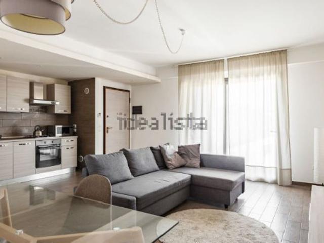 Appartamento in affitto di 90 m² in Via anfuso, 2