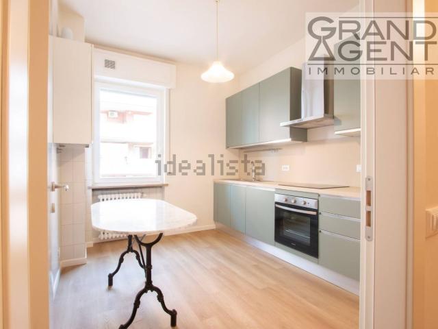 Appartamento in affitto di 90 m² in Via Angelo Butturini, 15