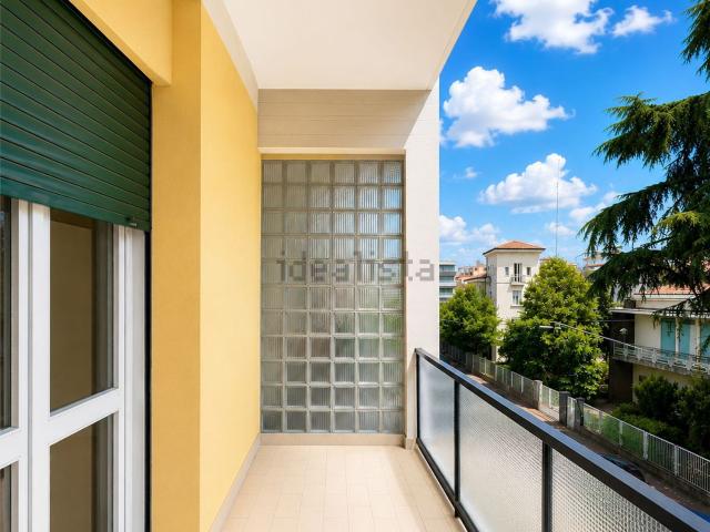 Appartamento in affitto di 90 m² in Via Archirola