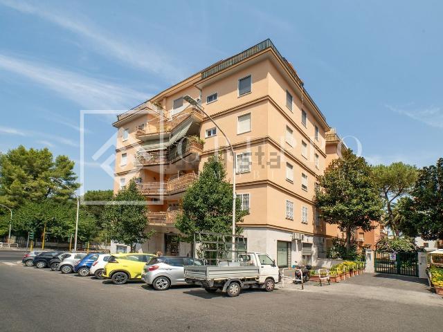 Appartamento in affitto di 90 m² in Via Aristide Leonori, 67