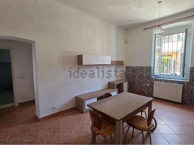 Appartamento in affitto di 90 m² in Via Baserica, 8
