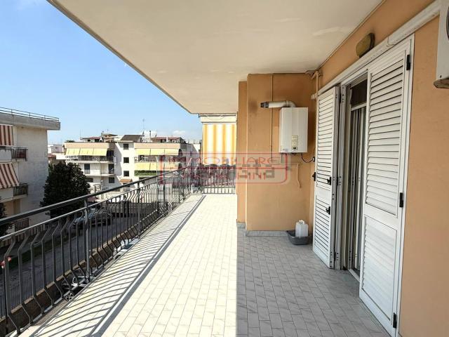 Appartamento in affitto di 90 m² in Via Benedetto Croce, 9