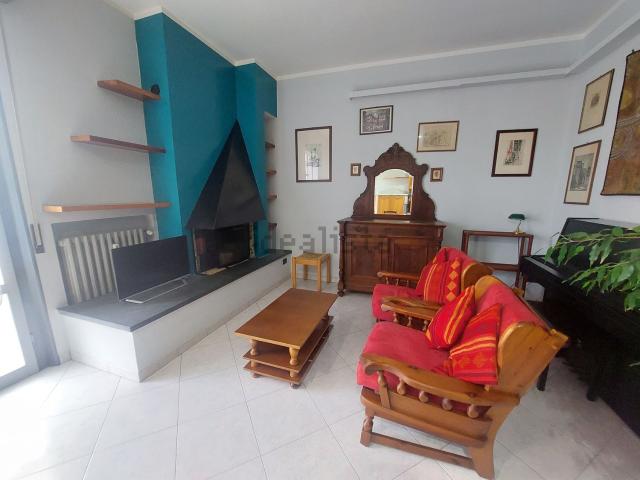 Appartamento in affitto di 90 m² in Via Brescia, 12