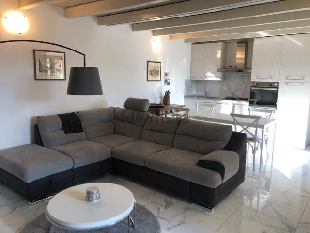 Appartamento in affitto di 90 m² in Via camillo benson di cavour, 71