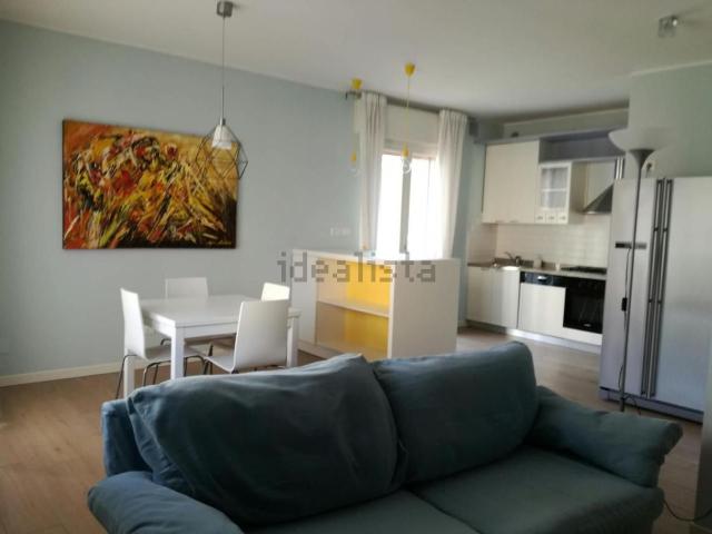 Appartamento in affitto di 90 m² in Via Castelfidardo