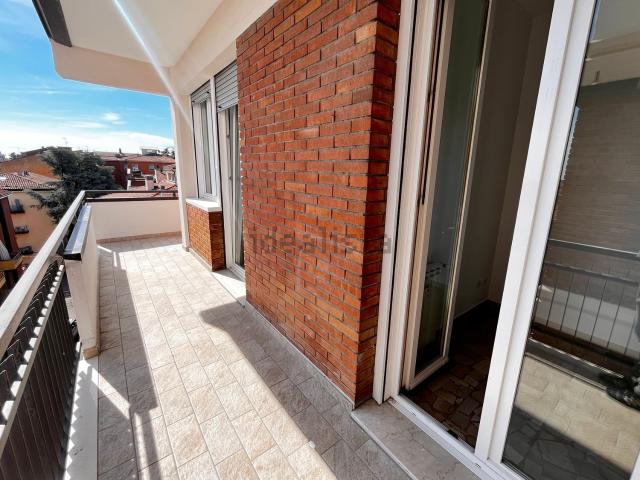Appartamento in affitto di 90 m² in Via Casanova