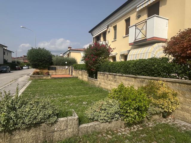 Appartamento in affitto di 90 m² in Via Cavallare
