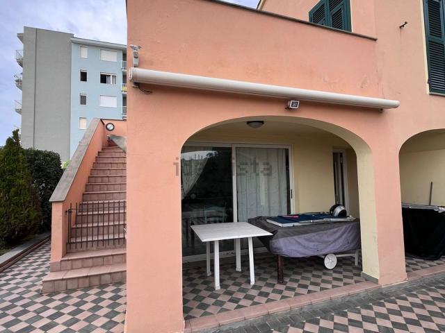 Appartamento in affitto di 90 m² in Via Colonnello Aprosio