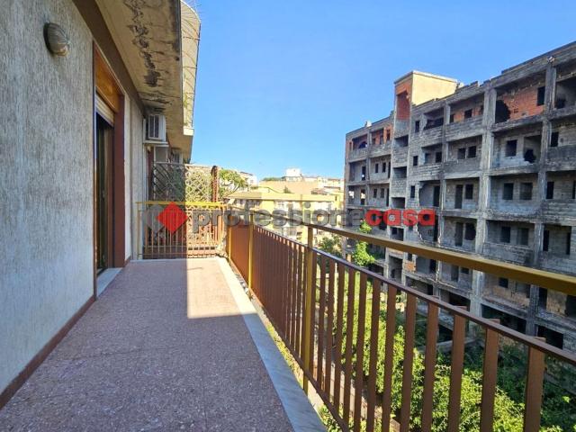 Appartamento in affitto di 90 m² in Via Curia, 184